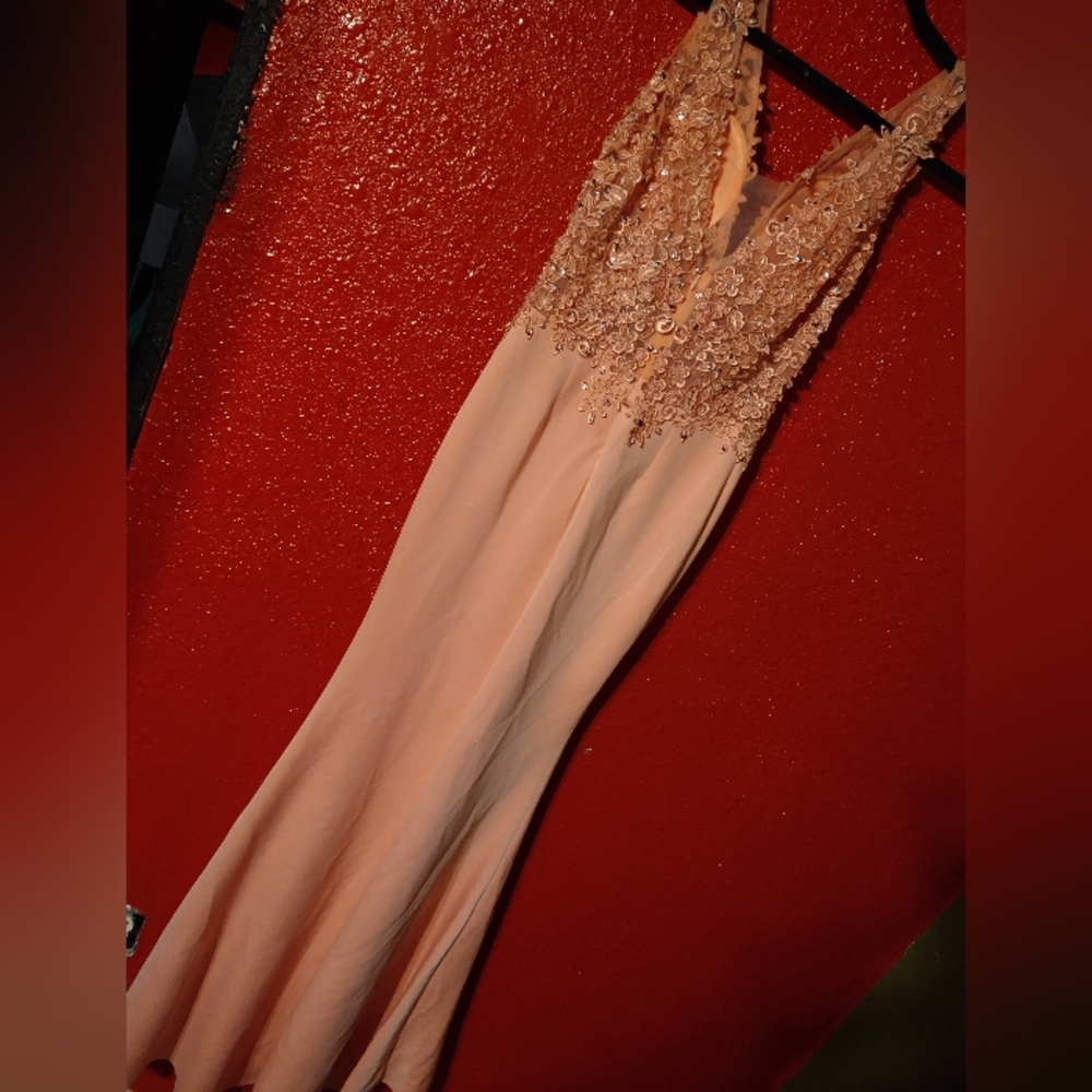 Pink maxi dress with sequins (formal/prom) - Picture 4 of 5